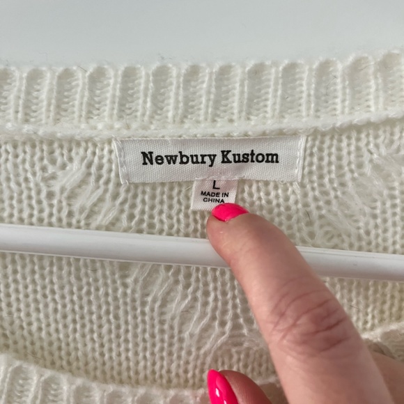 White Sweater - Picture 3 of 3